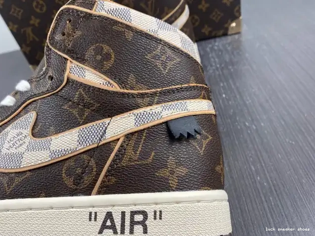 Reps LUCY x Air Jordan OFF-WHITE 1 LV 0611